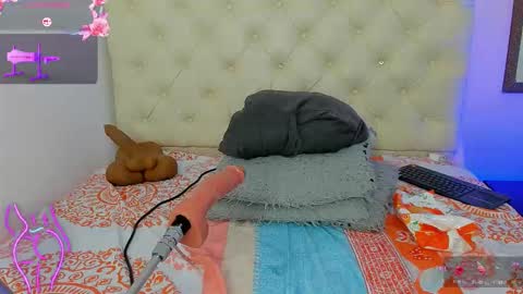 whitney online show from November 8, 4:48 am