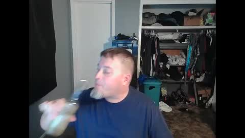 whydoidothis77 online show from January 18, 1:25 am