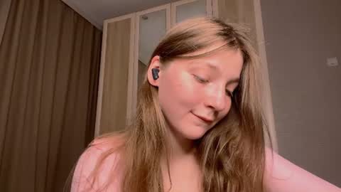 Molly online show from June 13, 6:51 pm