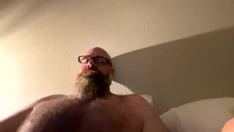 wil1565 online show from March 17, 12:37 am