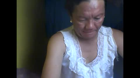 Snapshot of wild_sunflower11 chatting on October 19, 7:51 pm wild_sunflower11 online show from October 19, 7:51 pm