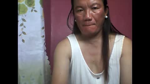 Snapshot of wild_sunflower11 chatting on December 20, 8:23 pm wild_sunflower11 online show from December 20, 8:23 pm