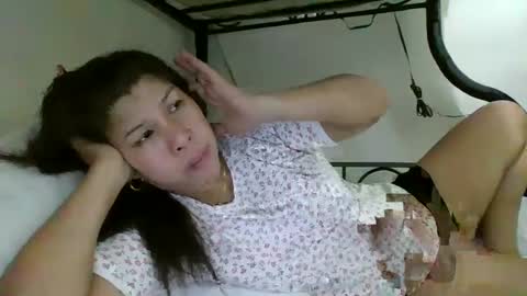 WildChick online show from February 3, 9:19 am