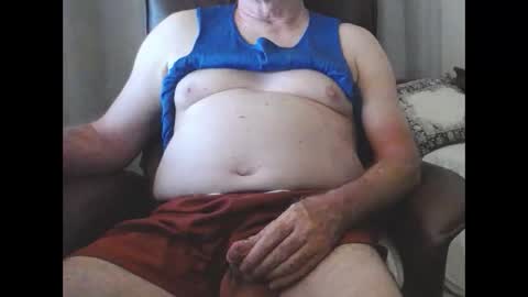 Snapshot of wilder52_ chatting on October 16, 10:37 am wilder52_ online show from October 16, 10:37 am