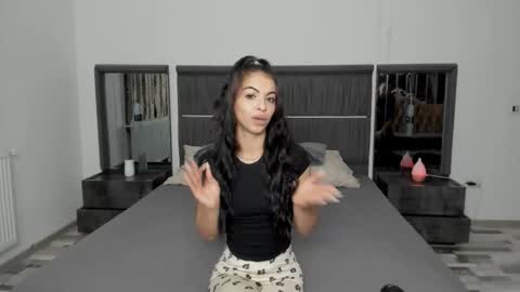 RobRoxy online show from December 16, 9:43 pm