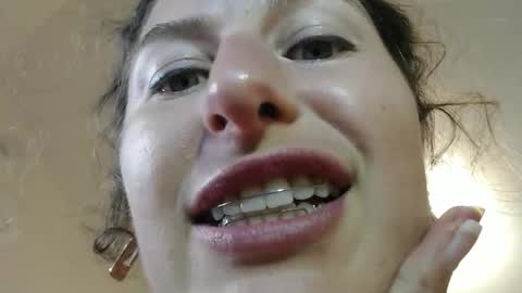 WildRose L - check my Pinned tweet if you dont see me online within 5 minutes after Ive sent email notifications online show from February 14, 2:47 am