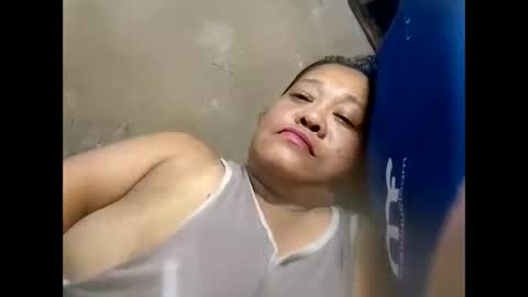 wildveron_205 online show from November 18, 4:59 am