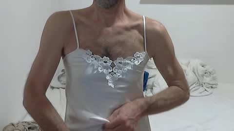 Lilian online show from November 14, 10:44 pm