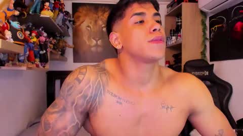 Snapshot of william_dracko9 chatting on October 7, 5:25 am Dracko online show from October 7, 5:25 am