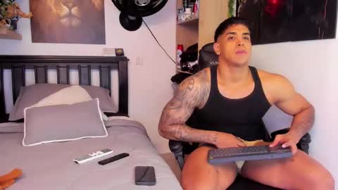 Snapshot of william_dracko9 chatting on October 17, 1:20 am Dracko online show from October 17, 1:20 am