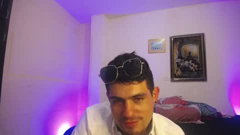 William Steel online show from December 20, 2:40 am