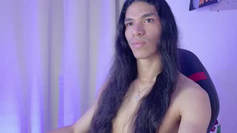 willy_veins online show from November 12, 9:50 pm