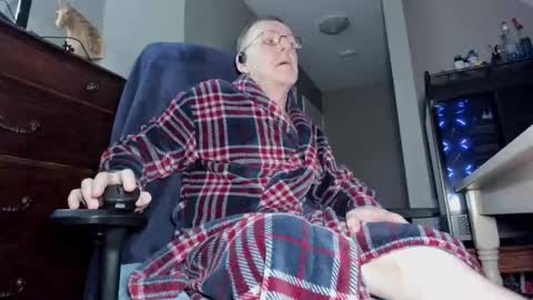 WillySkynn online show from October 27, 3:50 am