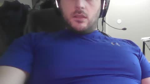 willywildcat420 online show from December 14, 7:25 pm