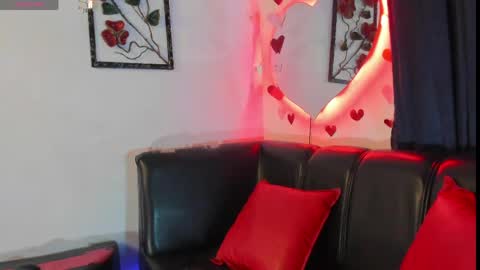 winderling online show from April 2, 8:38 pm