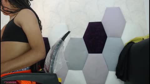 WinnyBarness online show from December 5, 2:44 am