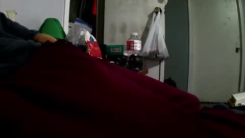 wisheyeknew2 online show from November 25, 6:01 am