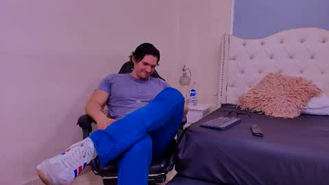 Wiston online show from March 20, 2:11 pm