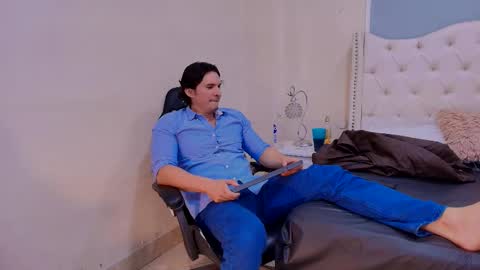 Wiston online show from March 4, 1:30 pm