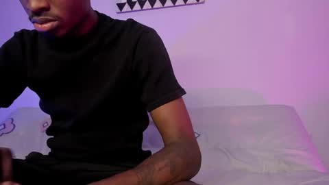 Wiz and Candy online show from June 2, 4:36 am
