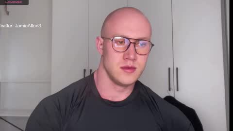 Wlademar online show from March 7, 4:45 am