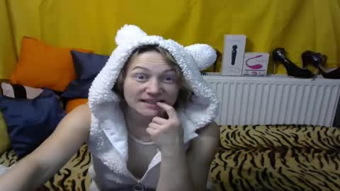 wleslymosw online show from January 24, 5:42 pm