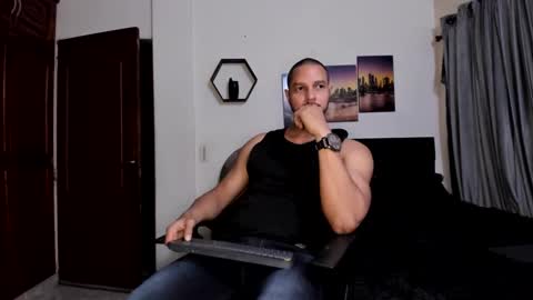 Magnus Dark independent model online show from September 24, 4:08 am