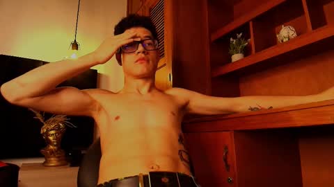  W O L F  online show from October 9, 12:21 pm