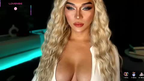 Julia online show from November 16, 9:50 pm