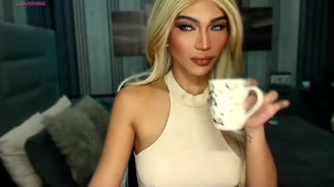 Julia online show from March 27, 7:15 pm