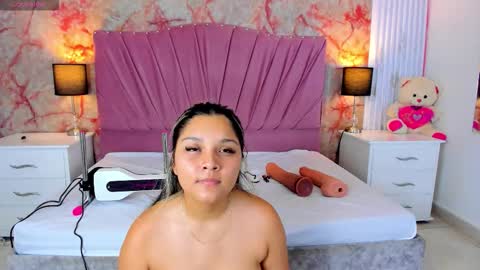 wonderkloe_ online show from March 15, 2:49 am