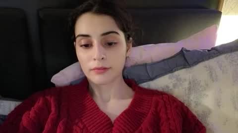 Stia online show from December 17, 5:08 pm