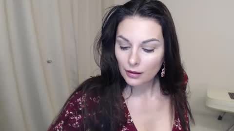 Snapshot of wonderr_woman chatting on February 28, 10:39 pm wonderr_woman online show from February 28, 10:39 pm
