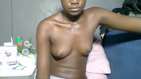 Snapshot of wonders0786 chatting on September 30, 4:45 am Your black bunny online show from September 30, 4:45 am