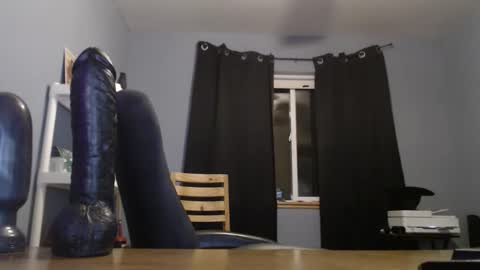 Woody online show from November 23, 8:12 am