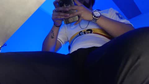 Woondeer online show from December 15, 7:10 pm