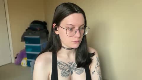 Lucina online show from February 7, 6:13 pm