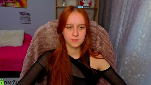 wow_emma_ online show from April 19, 12:28 pm