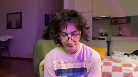 Glen online show from April 2, 6:04 pm