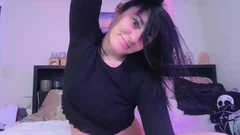 Crystal Lake online show from December 16, 6:31 am