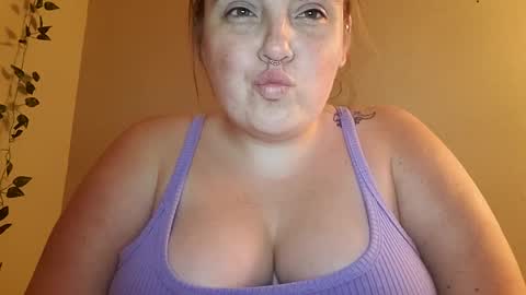 Snapshot of wrenwinter chatting on September 16, 5:54 am wrenwinters online show from September 16, 5:54 am