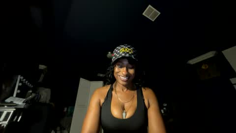 Wynter Heat online show from July 7, 1:51 am