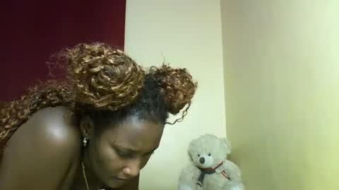 X melanine online show from February 19, 12:04 pm