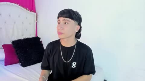 xaanderGrey online show from December 5, 7:22 pm