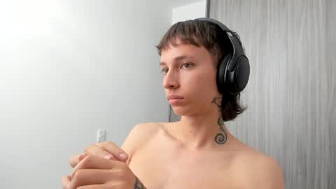 Xam online show from February 27, 8:45 pm