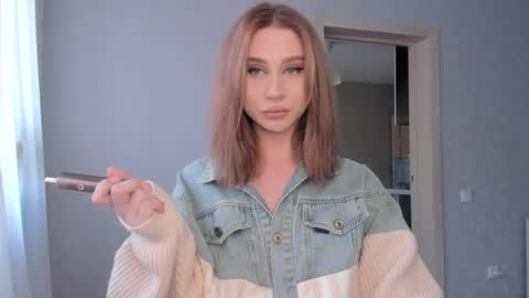 xander_novak online show from April 14, 1:36 pm