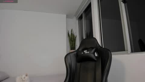 Xavier online show from May 26, 11:33 pm