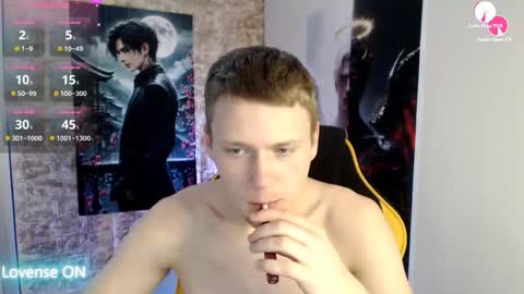 xavier_night81 online show from November 28, 10:44 am