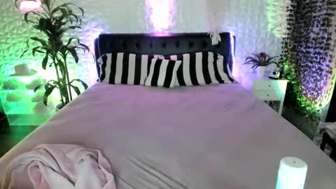 b 3 online show from March 21, 3:34 am