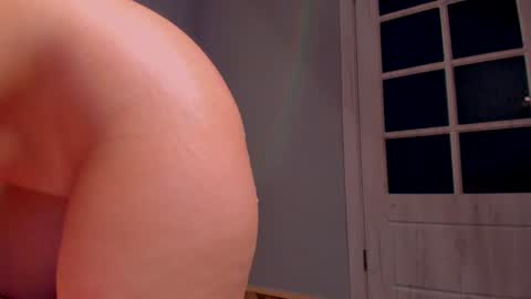 Betty online show from December 3, 7:17 pm